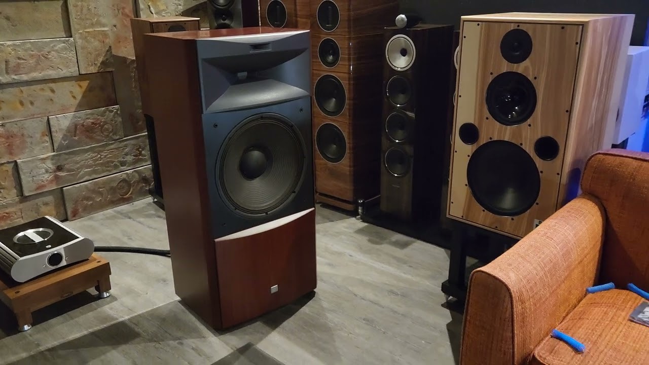 JBL S4700 + Luxman L-590AX mk2 + Unison Research CDE