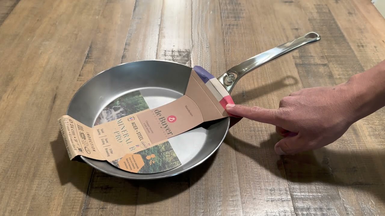 Unboxing + Fried Egg Test: De Buyer 9” Mineral B Pro Carbon Steel Pan