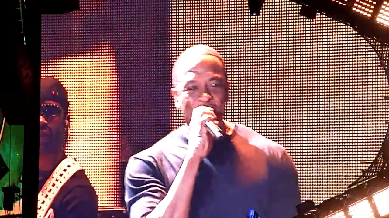 Eminem and Dr. Dre - My Name Is, Still D.R.E., Nuthin' But A G Thing - Yankee Stadium on 9/1310