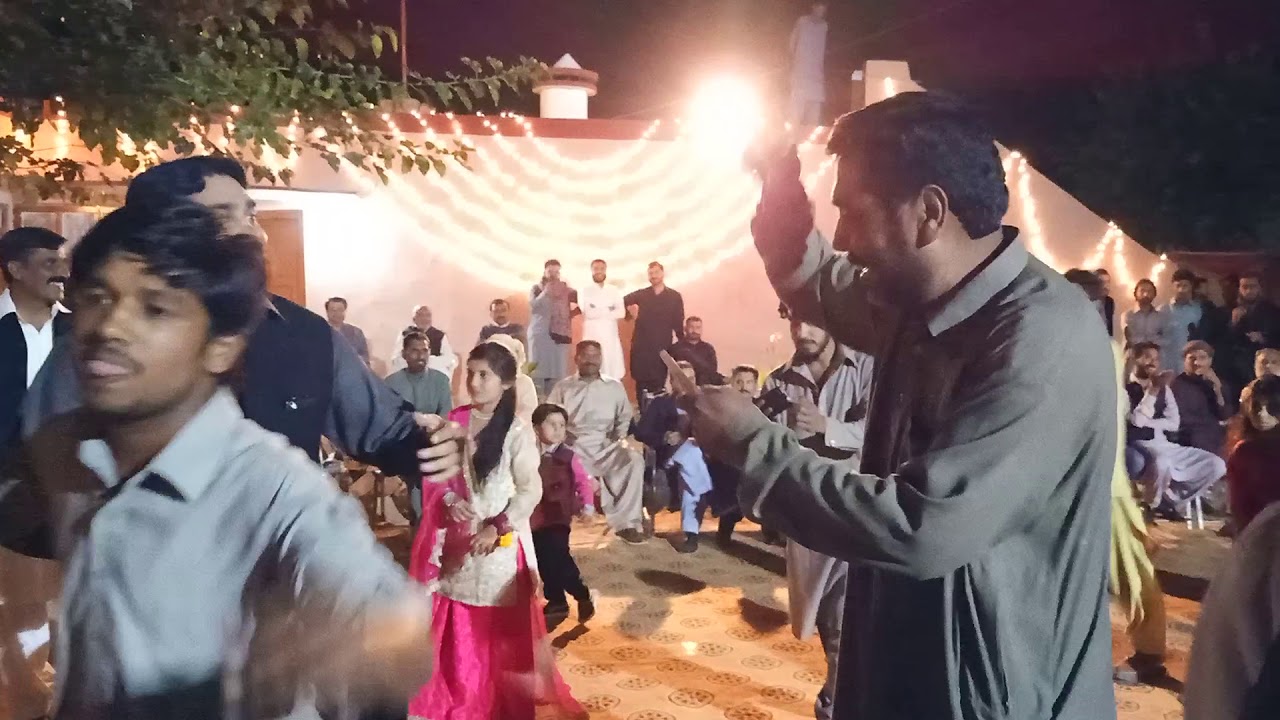 best pothwari dance(sammi) on wedding ceremony