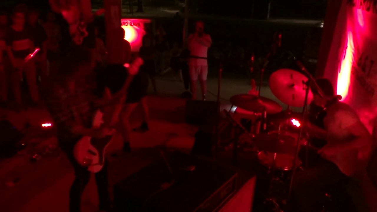 WHORSES, live in Park De Bruul (2)