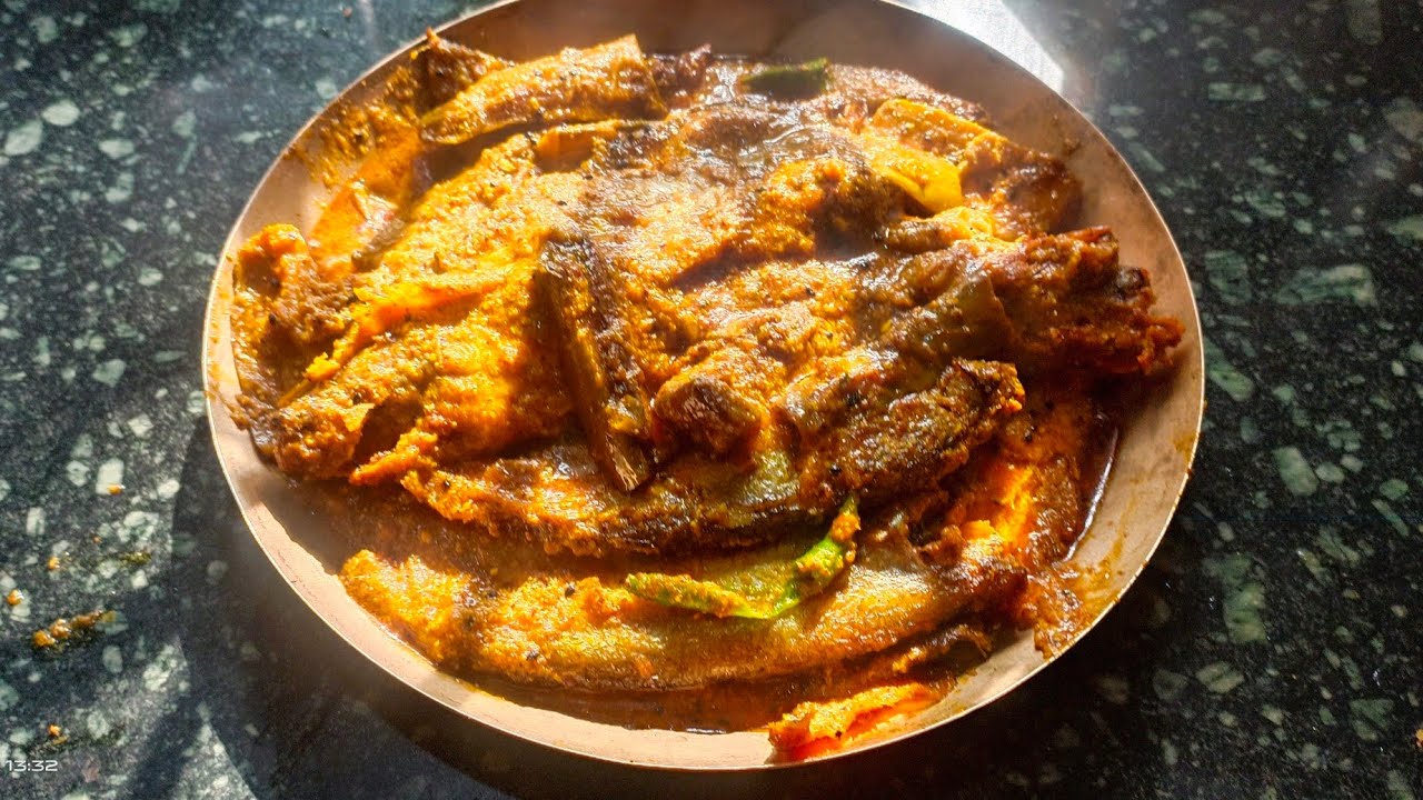 সরষে পোস্ত দিয়ে পাবদা মাছের ঝাল । In The Kitchen 