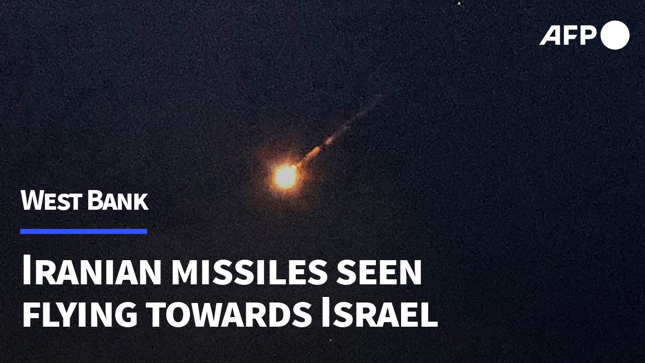 Iranian missiles cross the skies of the West Bank towards Israel | AFP