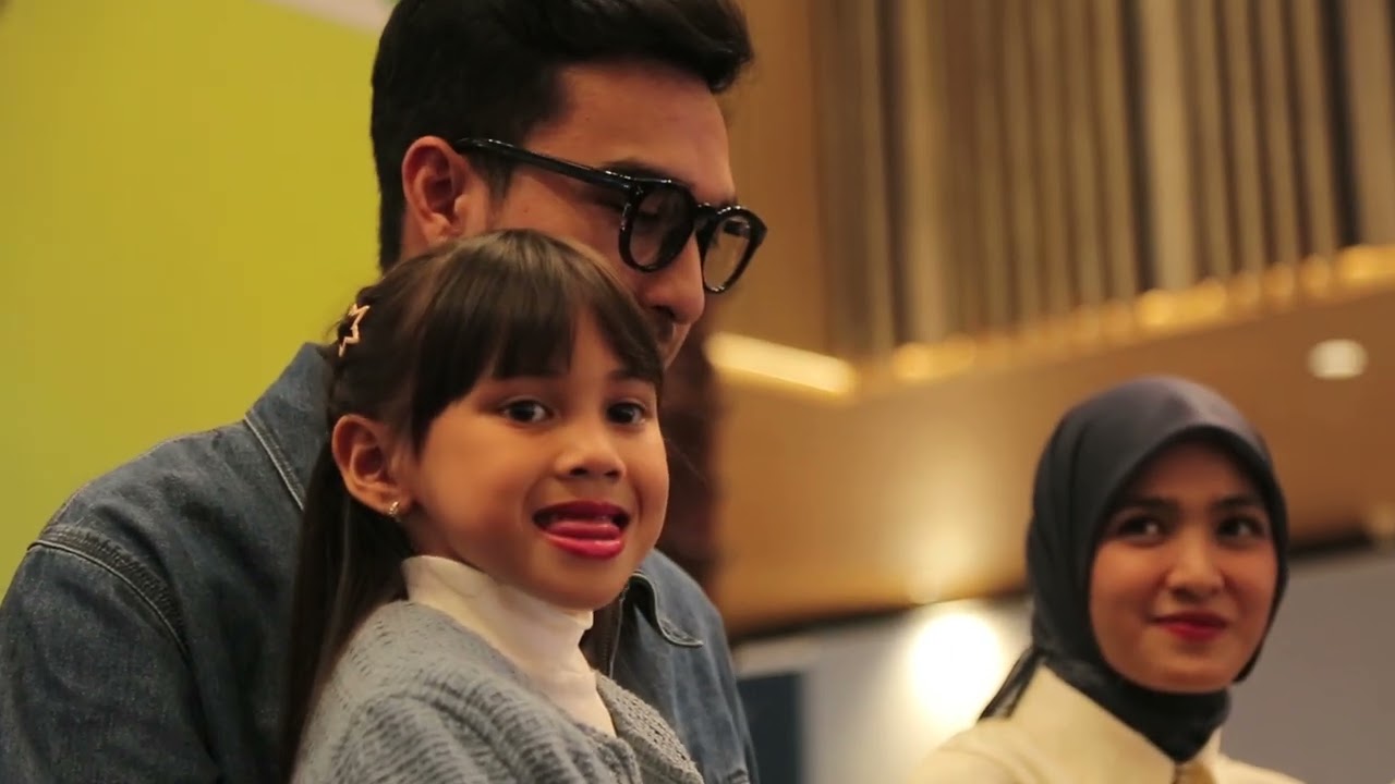 Para bintang Cinta Sepenuhnya Jiwa dan bintang idola lainnya berkumpul di Dahsyatnya Meet n Greet.