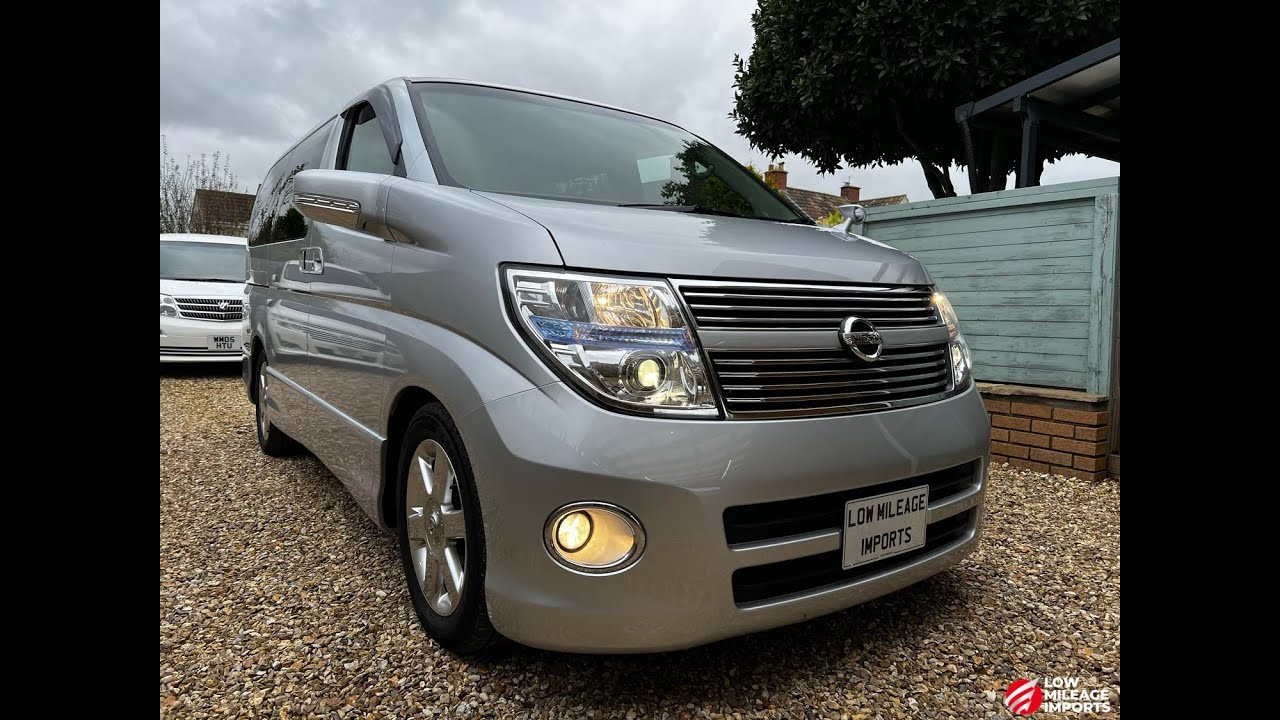 JAPANESE IMPORT 2008 Nissan Elgrand E51 S3 3.5 V6 HWS Premium Black Leather Edition 22,000 Miles FSH