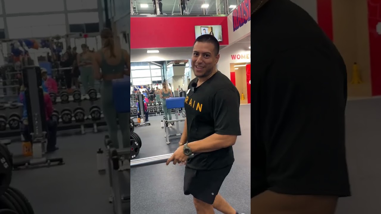 Мы работаем в Crunch Fitness и, конечно же, любим свою работу! 📸: Crunch Bandera