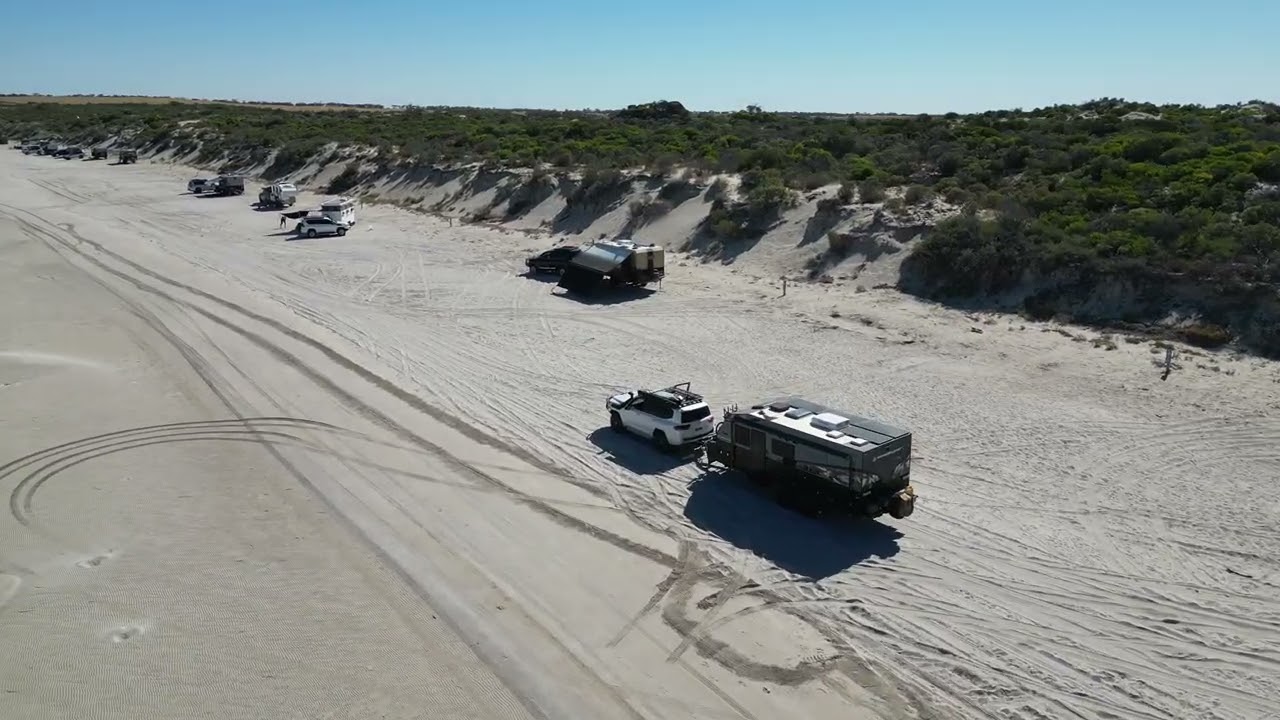 Perlubie Beach   HD 1080p