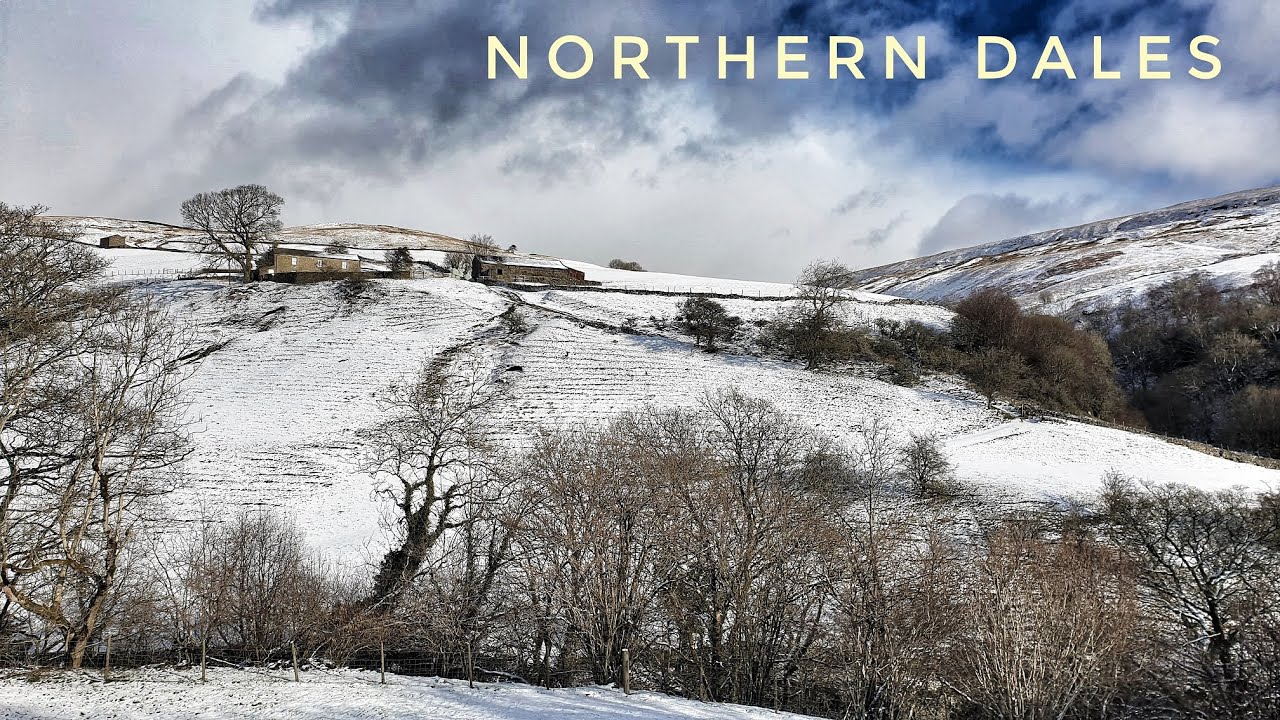 UK winter hiking in the northern Yorkshire Dales