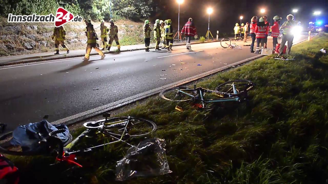 Schwerer Unfall bei Kastl: Auto erfasst Fahrradgruppe