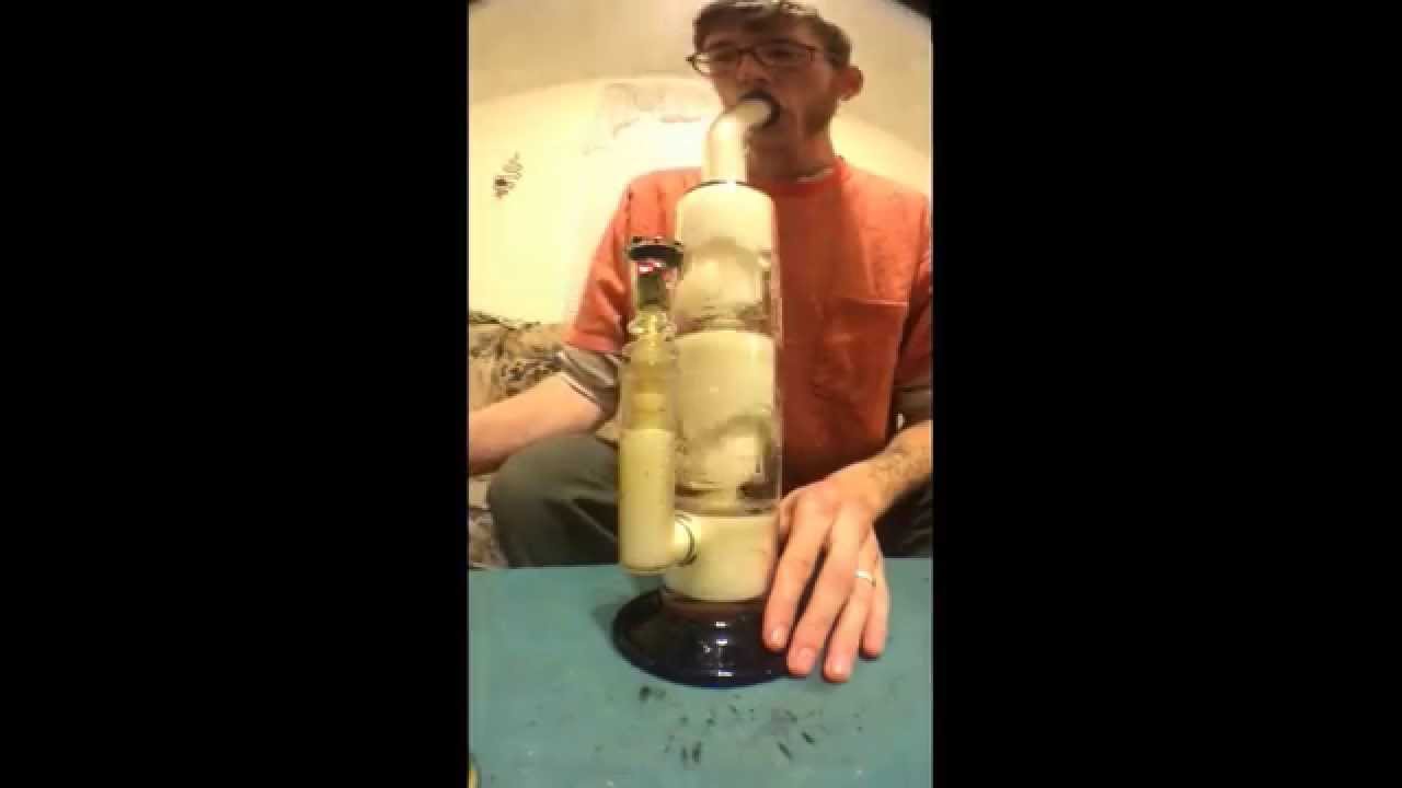 .6 bong rip of some ohio grown organic white master Kush