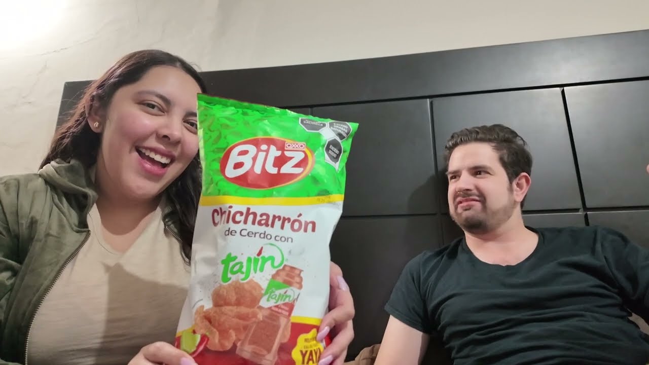 Probamos unos Chicharrones sabor Tajin.