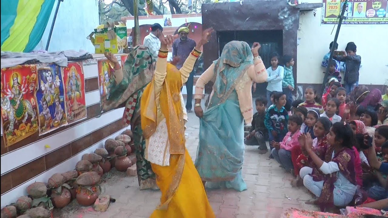 पीली साड़ी वाली भाभी का लचका डांस जिला कासगंज  शैलेश शास्त्री जिरौली अलीगढ़ वाले @AjaystudioAlampur 