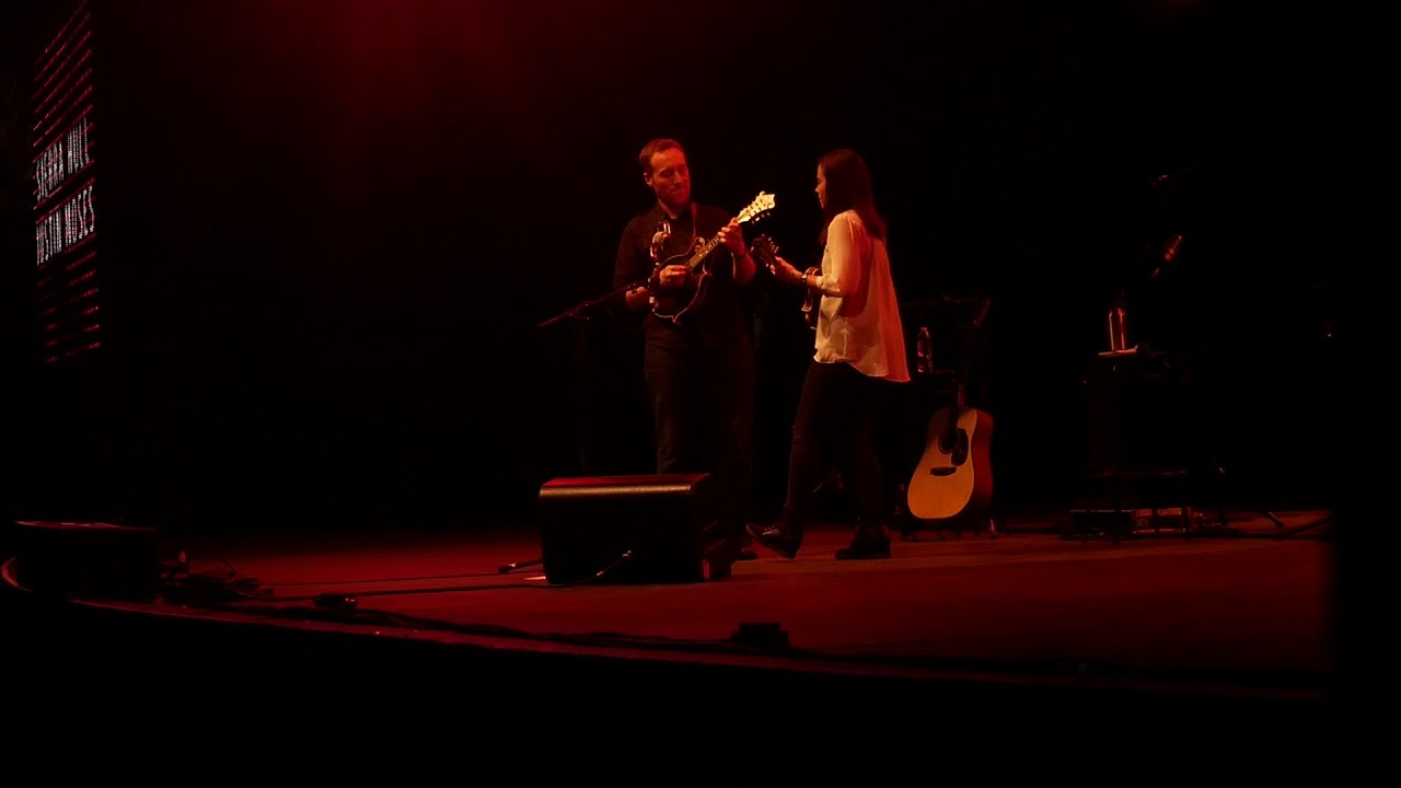 Sierra Hull and Justin Moses 