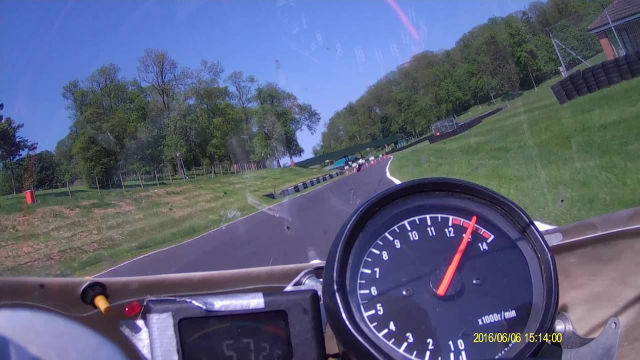 Cadwell park trackday on TZR 250 3XV Mark Stephenson 06 06 16