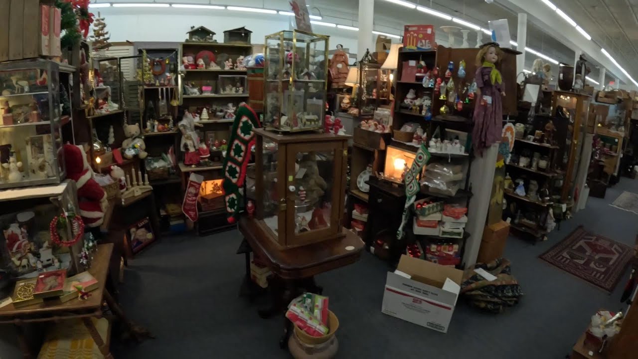 Vintage Christmas Booth Shopping Tour & Open House