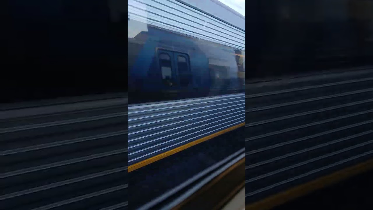 Craigieburn to Roxburgh Park - EDI Comeng 431M