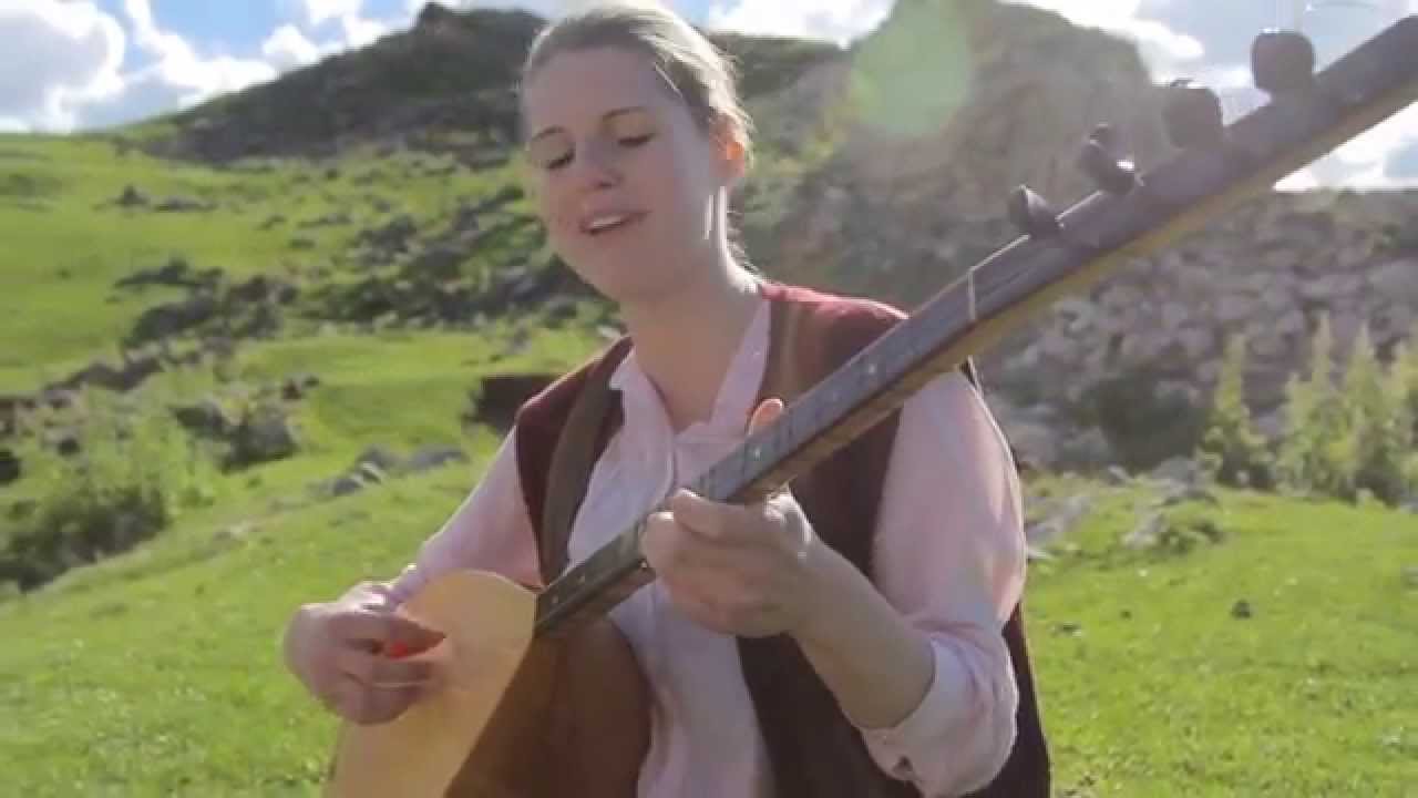 Petra Nachtmanova - Saz Film (Aserbaidschan)