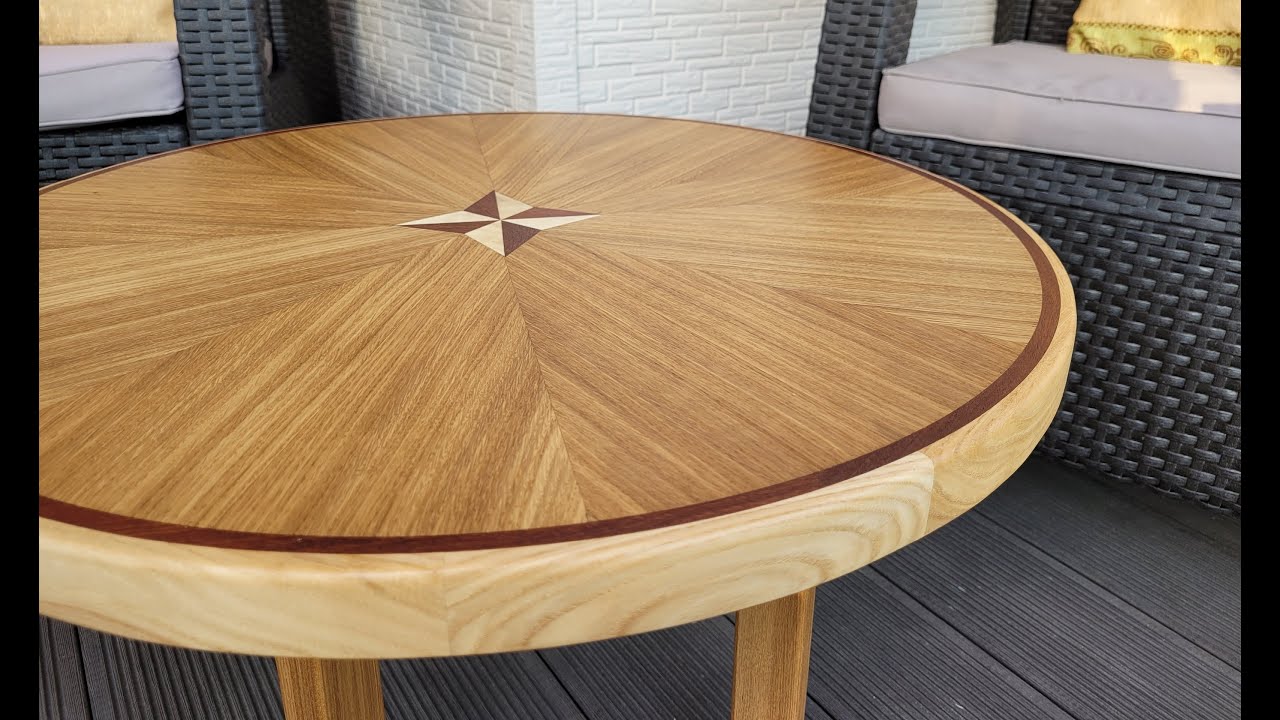 Круглый журнальный столик