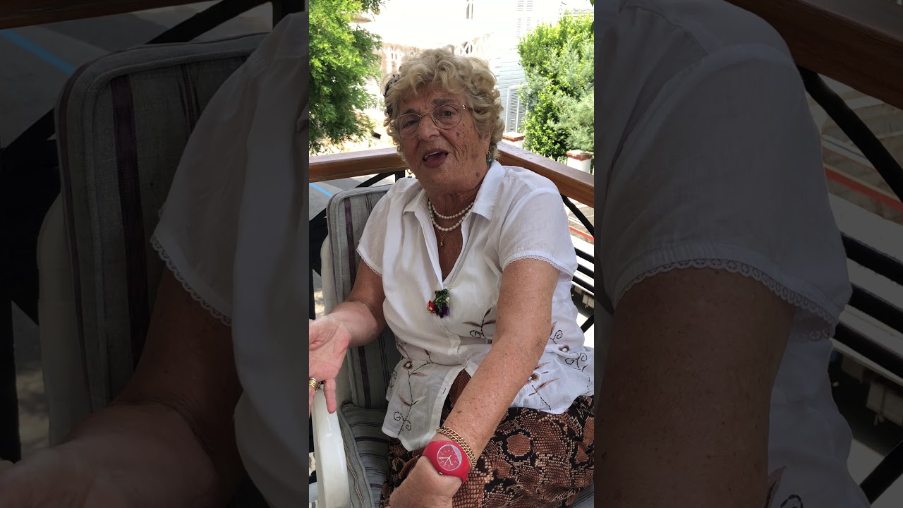 Fenerbahçeli Lefter Küçükandonyadis ile Mükü Anneanne
