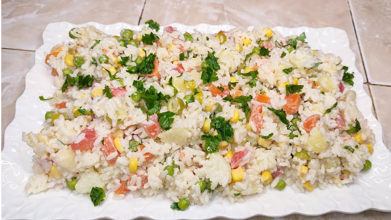 سلطة رمضان 🌙 بامتياز ساهلة مهلة بالأرز و الخضر لذيذة و صحية نفطوركم 🥗