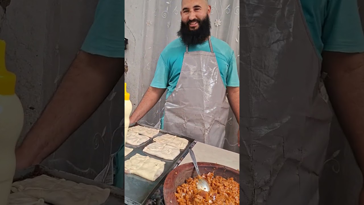 #اكلات_سريعه في حي السويقة مدينة قسنطينة، الجزائر 🇩🇿 #الجزائر #اكسبلور #قسنطينة #حي_السويقة
