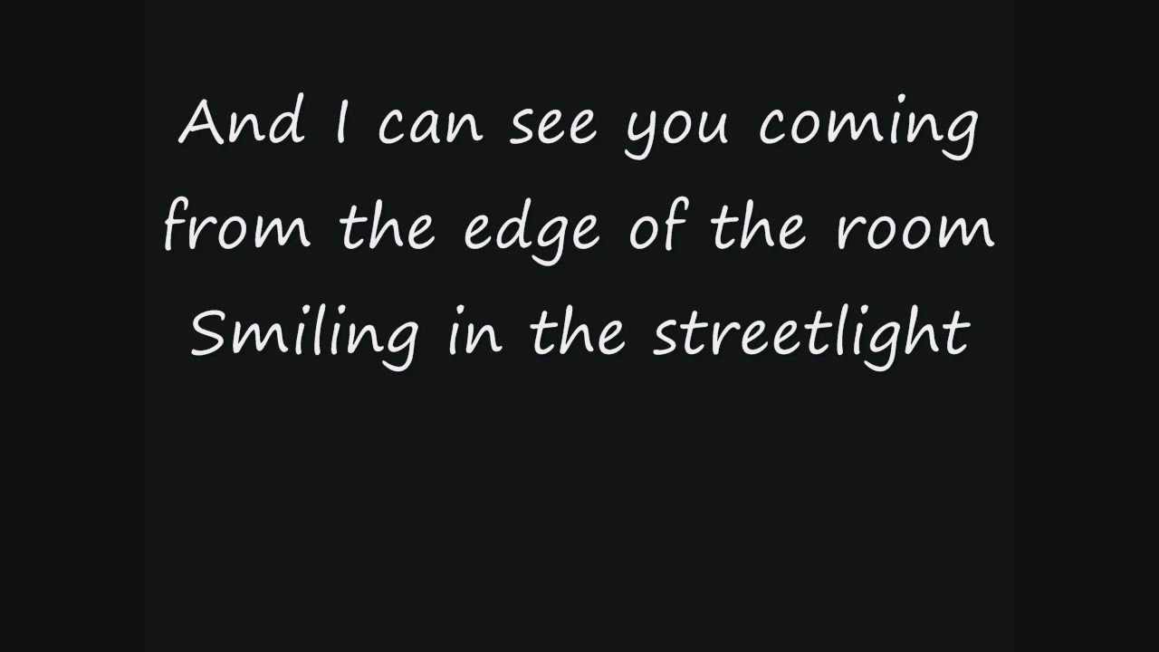 Florence and the Machine - Breaking Down  Lyrics on Screen ! ( Ceremonials 2011 )