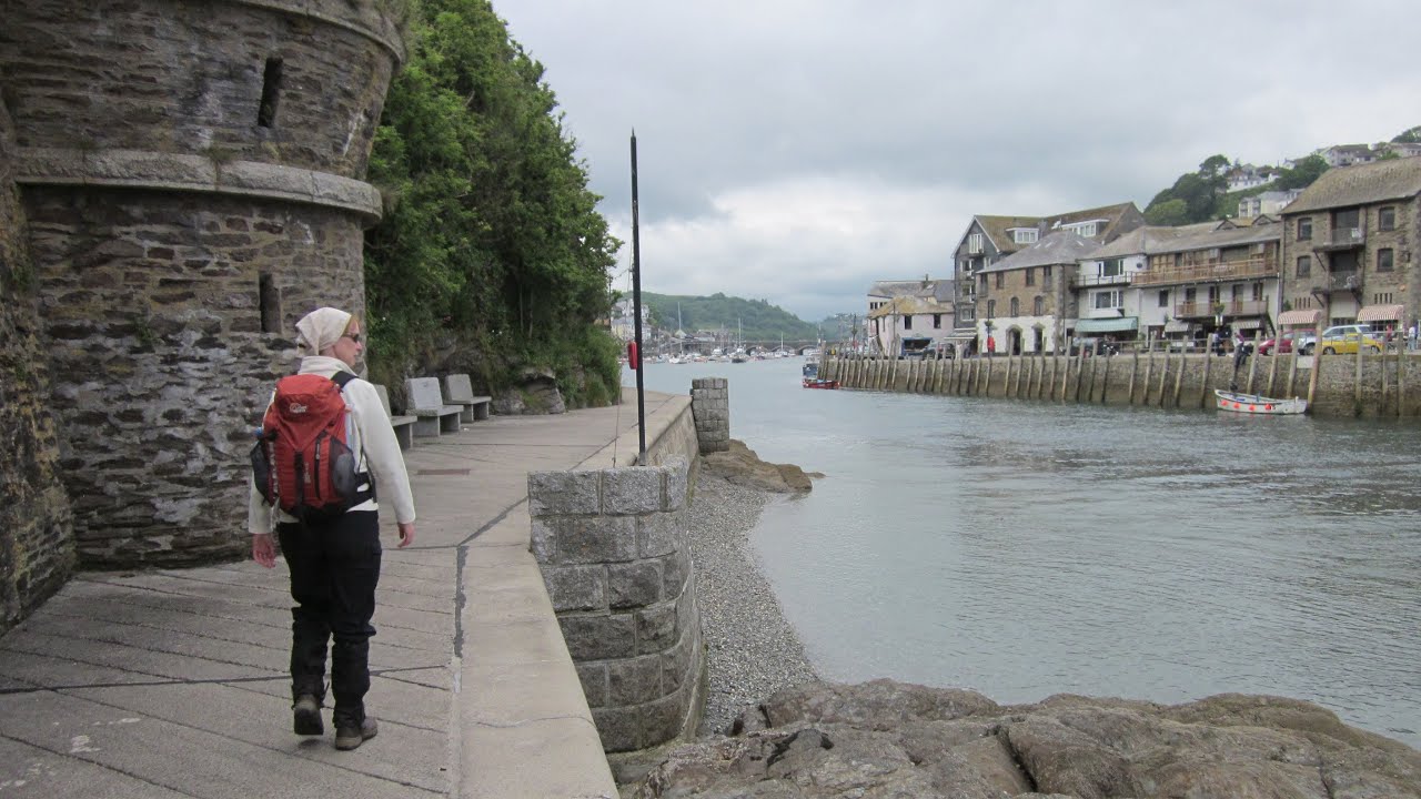 Looe Talland Bay Walk, South West Coast Path Walks In Cornwall, England, UK
