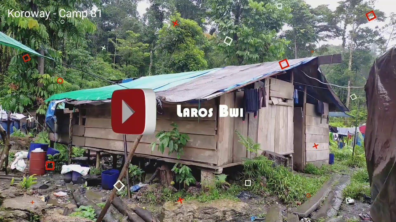 Suasana Di Tengah Hutan Pedalaman Koroway Papua