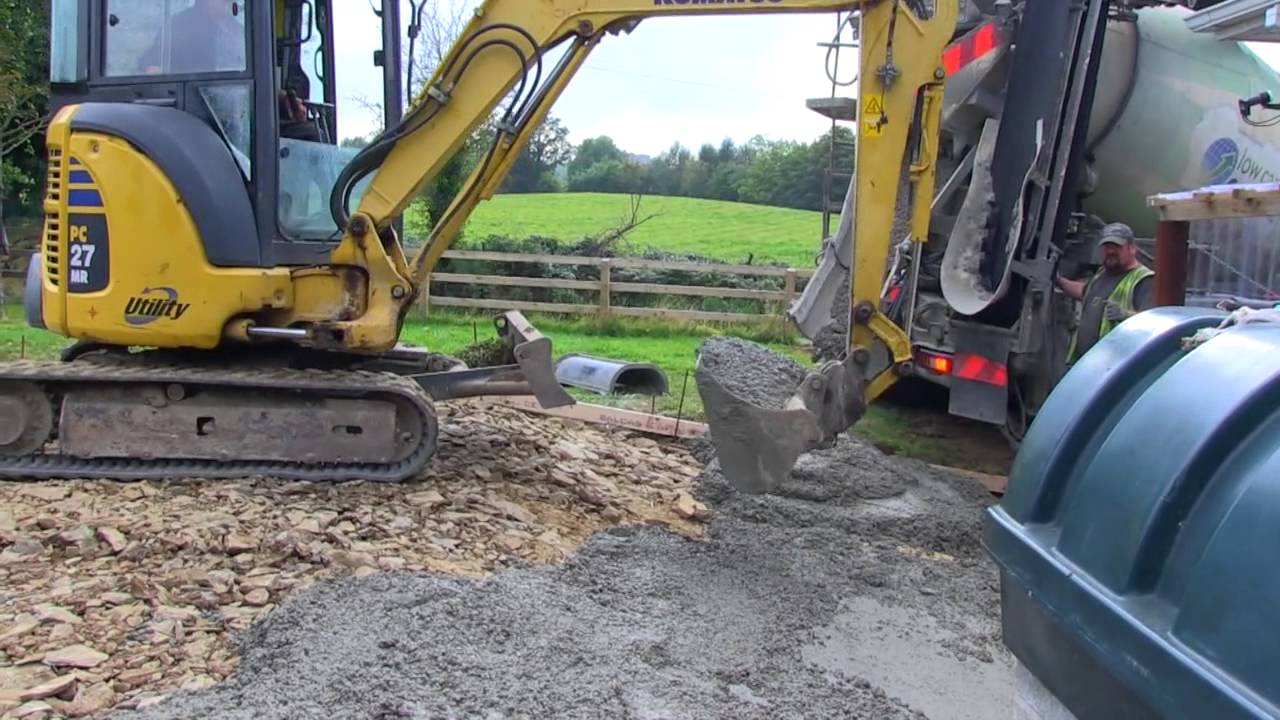 Komatsu PC27