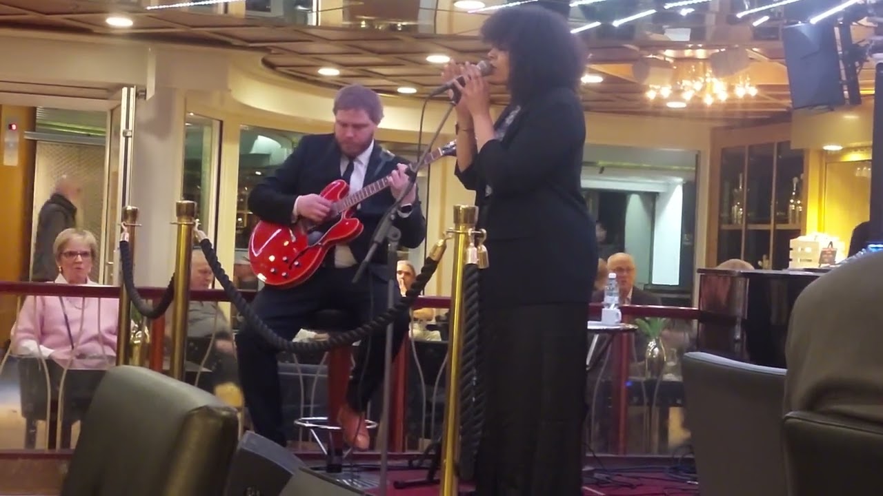 Emilia Sisco & Tuomas Metsberg