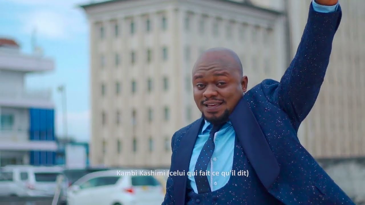 COVER EKUWEME (OZA NZAMBE)