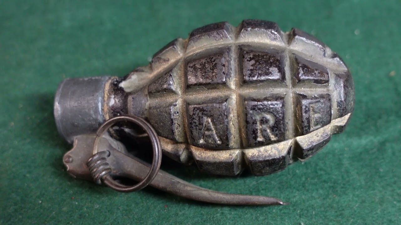 French WWI & WWII F1 Hand Grenade Overview & Use