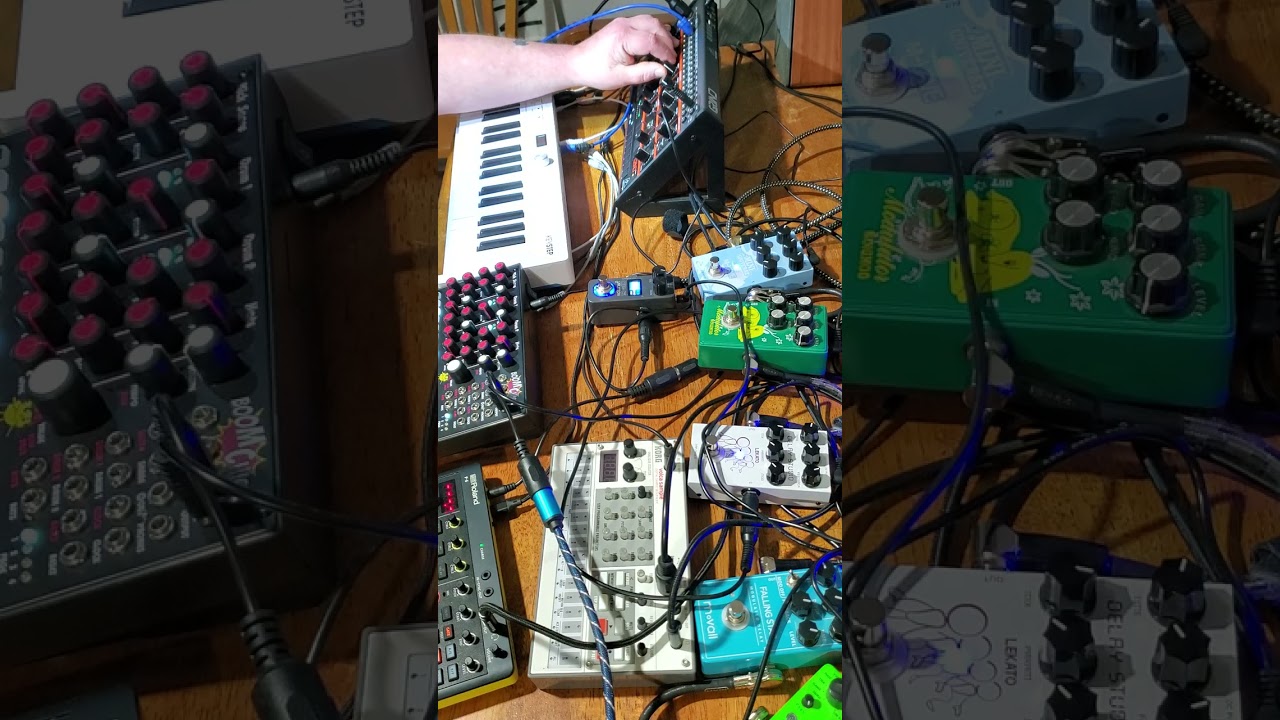 AGAF #behringergrinf #rolandp6 #cre8audioboomchick #brosynthnetwork