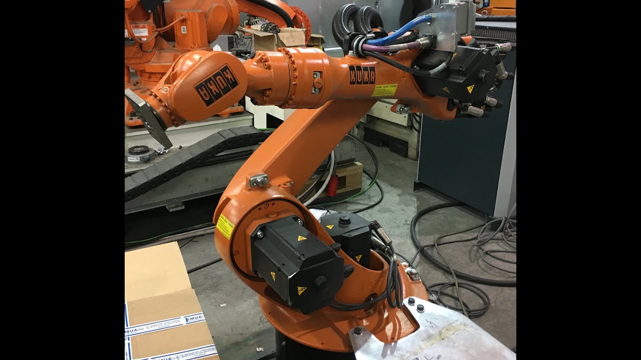 Kuka robot KR16 3-s with KRC4