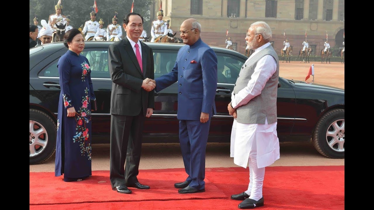President Kovind accorded a ceremonial welcome to President Tran Dai Quang of Vietnam