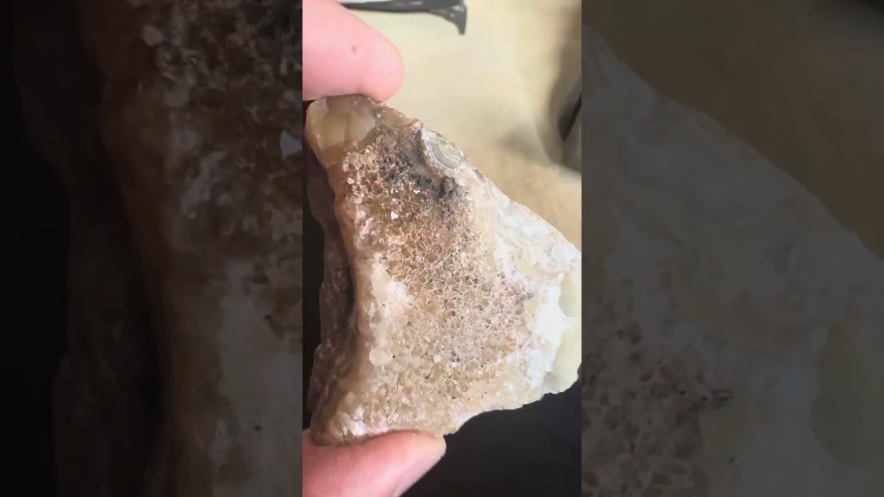 Mozambique agate and Mexican lace agate ready for cutting.