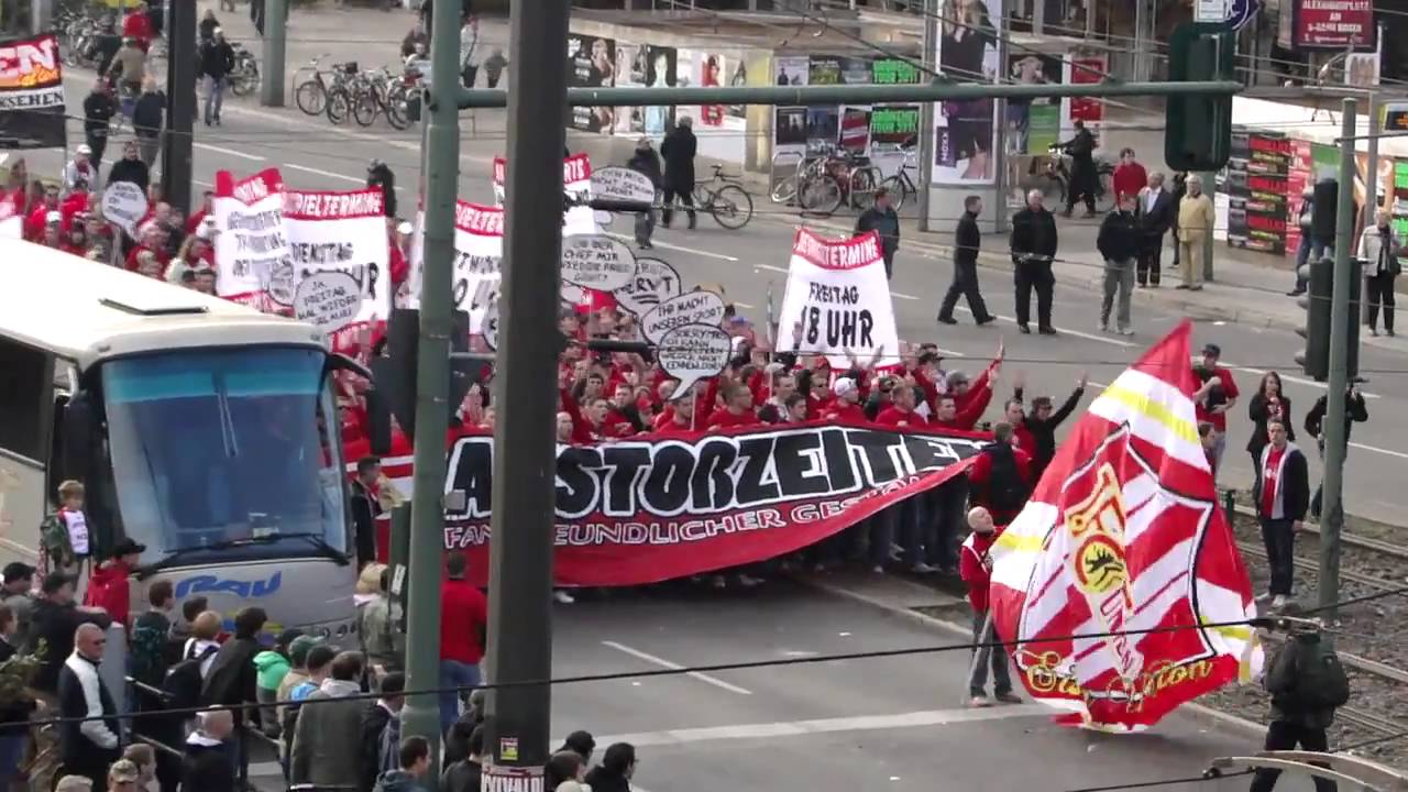 Zum Erhalt der Fan Kultur I Fans in Deutschland I Berlin am 09.10.2010 I