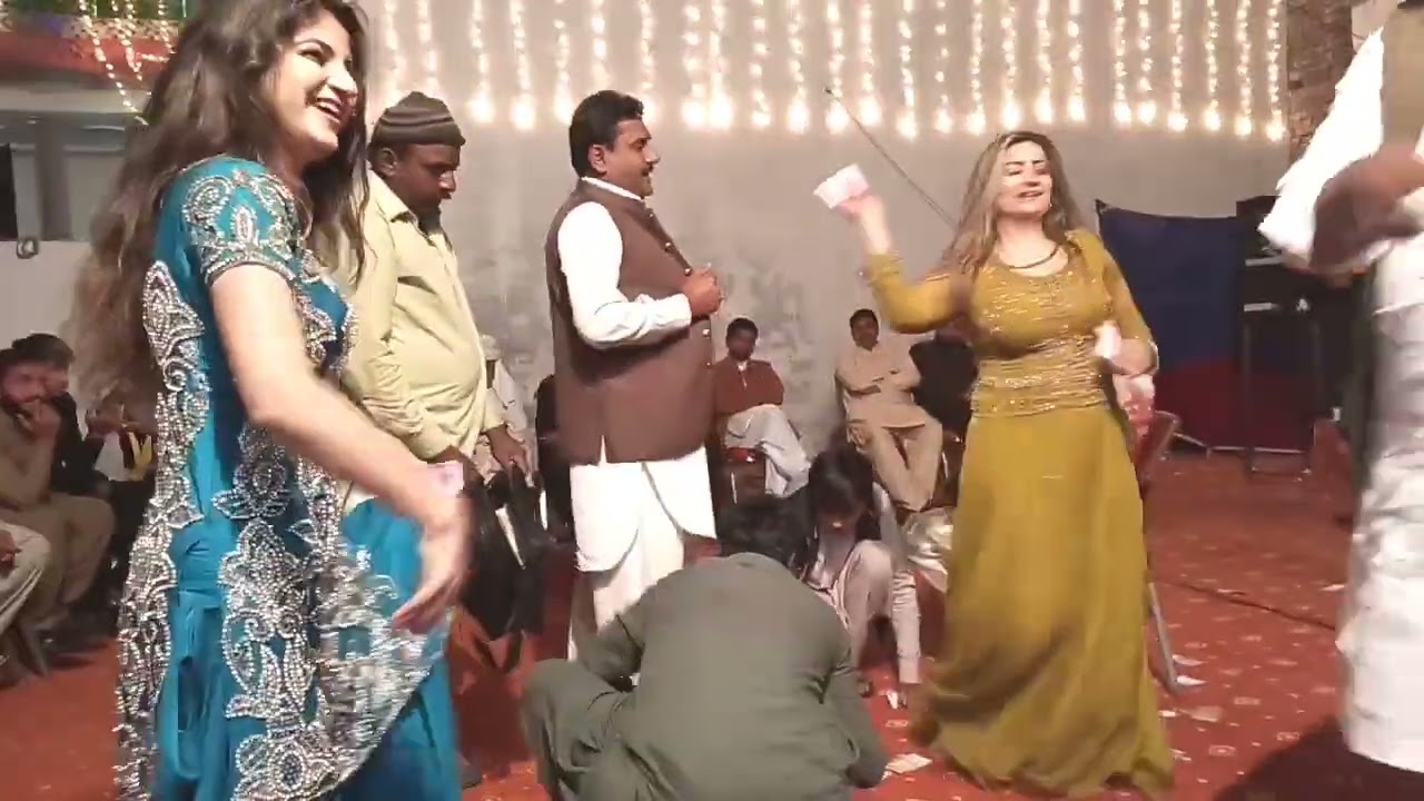 Mahar Naqeeb ki Shaadi ki Video in Village 😘