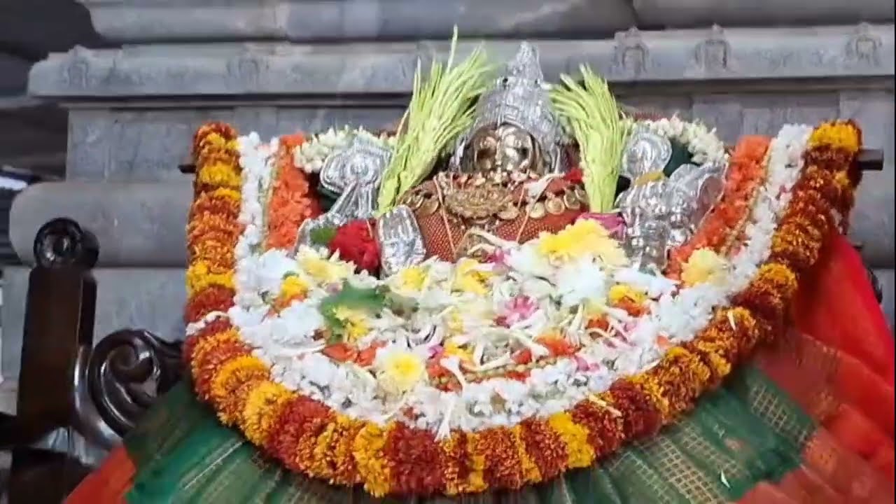 ಗೌಡಗೆರೆ ಚಾಮುಂಡೇಶ್ವರಿ ರಾತ್ರಿ ದೀಪದಾರತಿ ರಥೋತ್ಸವ 19||Gowdagere sri Chamundeshwari  raatri Deepadarathi19