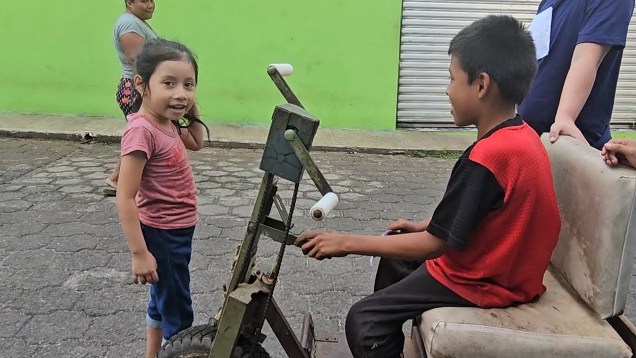 Josue CUMPLE UNA MISIÓN PARA HACER FELIZ a una niña ella no se lo esperaba