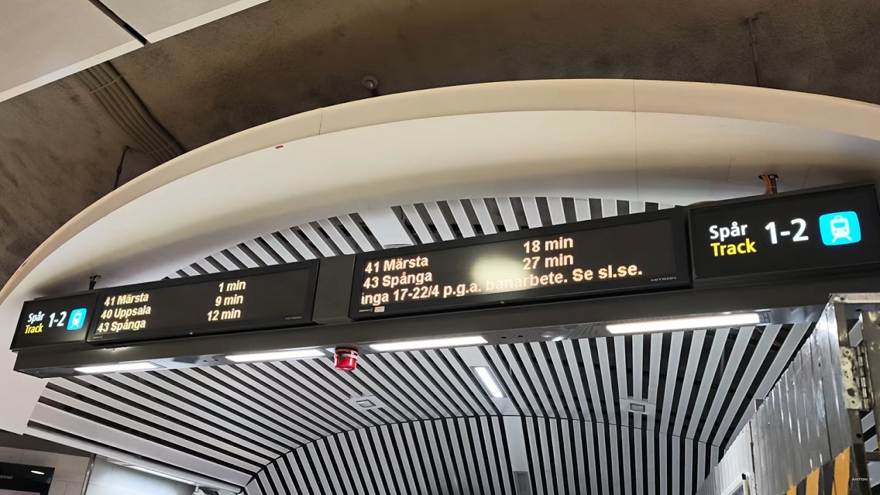 Sweden, Stockholm Central Station, 1X escalator