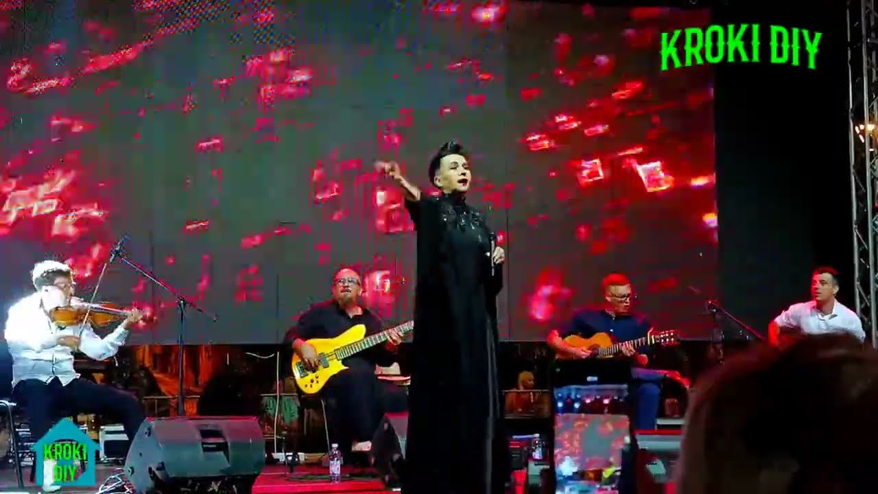 #GRANA OD BORA...#Amira Medunjanin 31.7.'24 Sarajevo / # Baščaršijske noći / #Kroki DIY