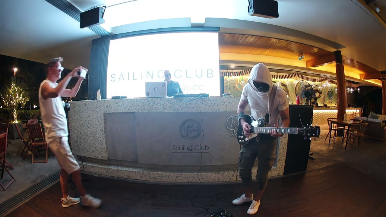 @KirillOnTheRock Нереально крутой бит в миксе с гитарой #music #guitar #livecontent
