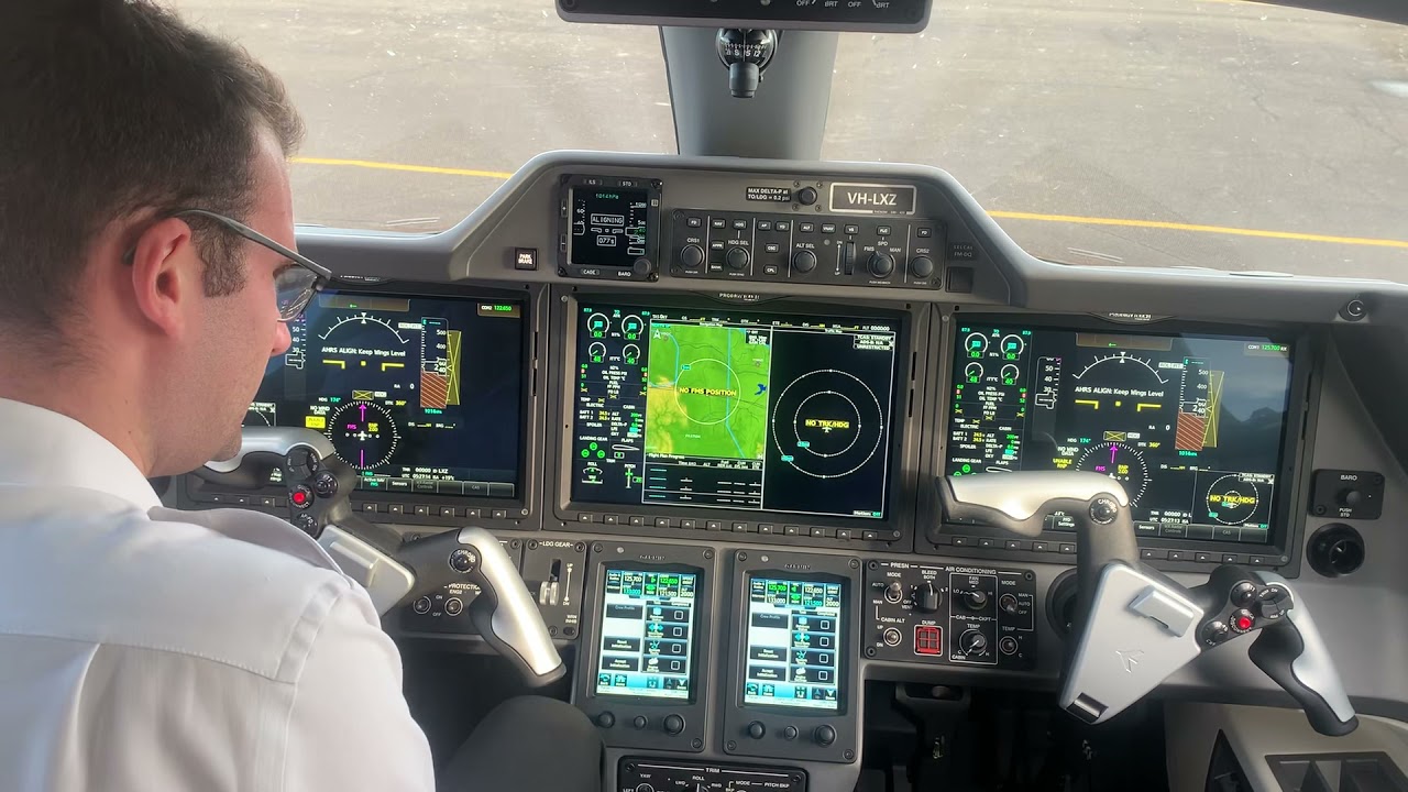 Embraer EMB 500 Phenom 100 VH-LXZ Startup