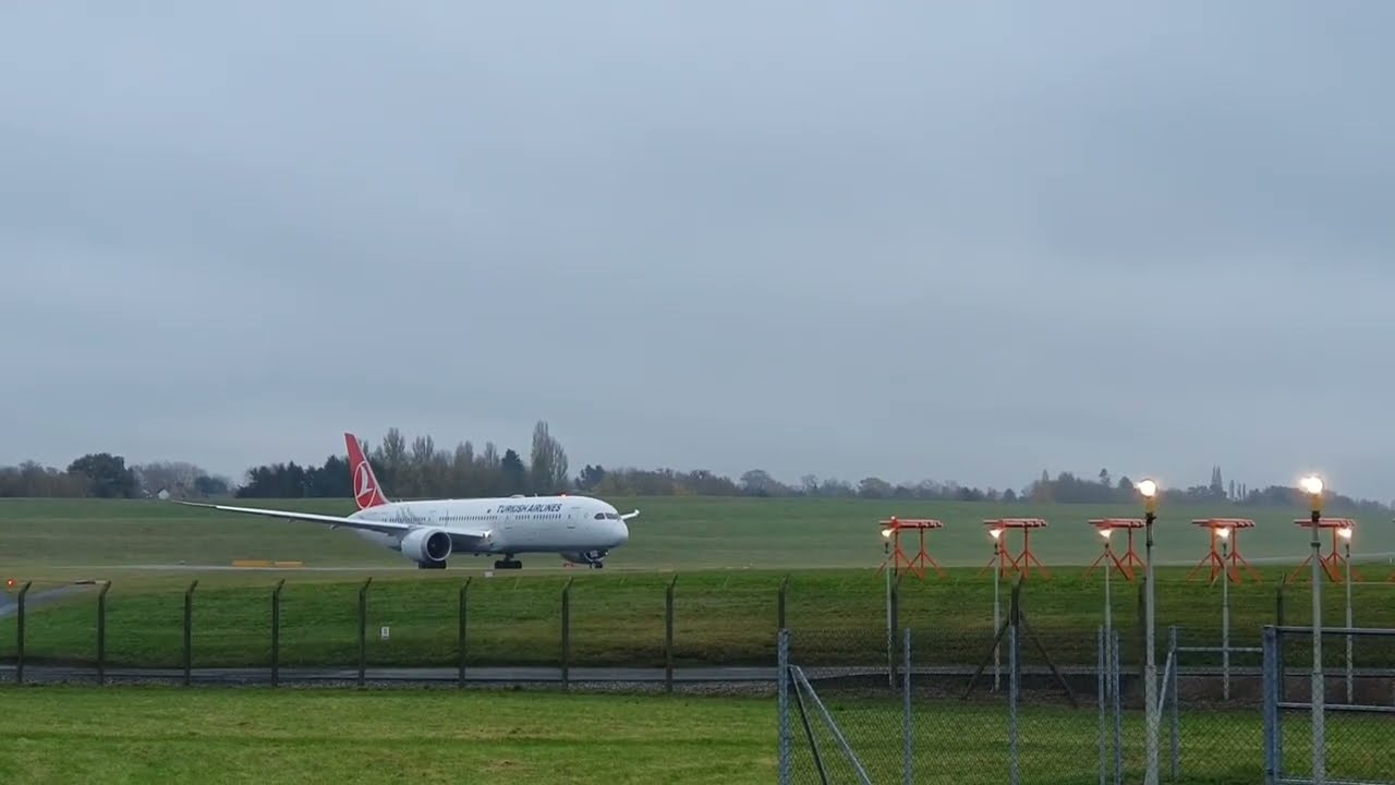 Birmingham Airport (BHX):  Viewing Area