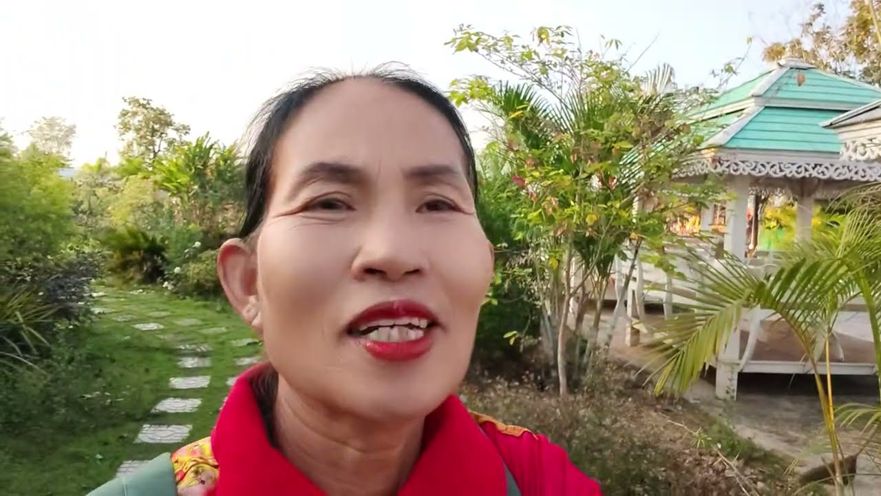 มาอัพเดทยามเช้ารอบวังปู่ดูดอกไม้สวย