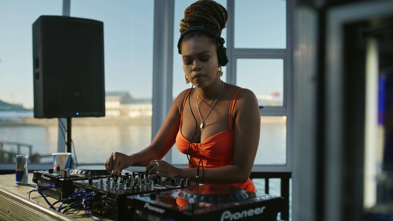 Deep and Soulful House | LOC’d GROOVES ep1 | Black Impala Restaurant