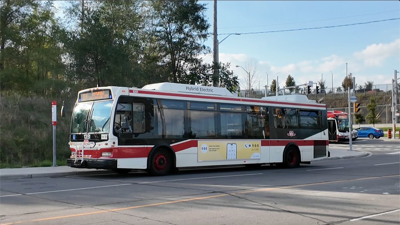 Автобус TTC 164 Castlefield, поездка № 1351 от Keelesdale Rd обратно до станции Eglinton West (14...