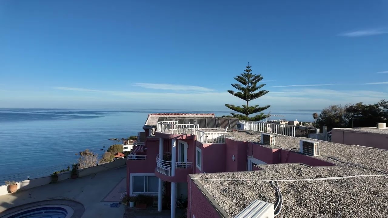 Vigla Hotel, Kalamaki, Kato Galatas, 25 January, 9:15