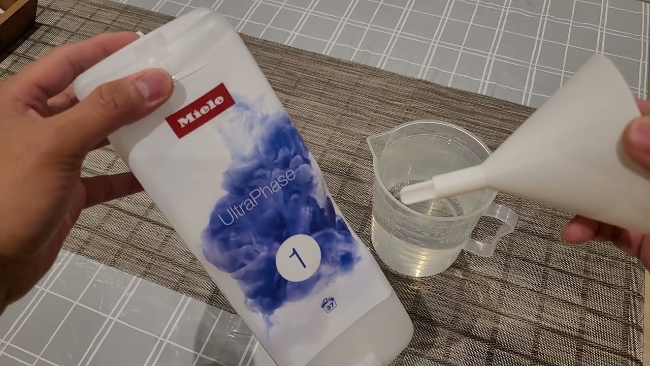 Refill Funnel for Miele Ultraphase 1 & 2 Containers